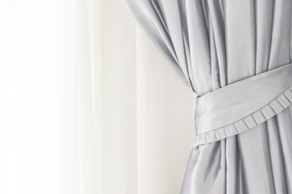 Curtain window Curtain window - Light filter processing style
